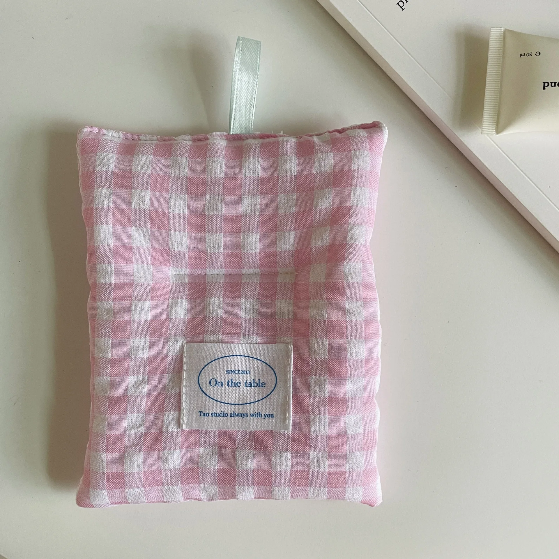 Posavasos de lunares estilo Ins, almohadilla aislante de tela de algodón cuadrada portátil, posavasos para bebidas colgantes suaves, accesorios de fotografía - imagen 5