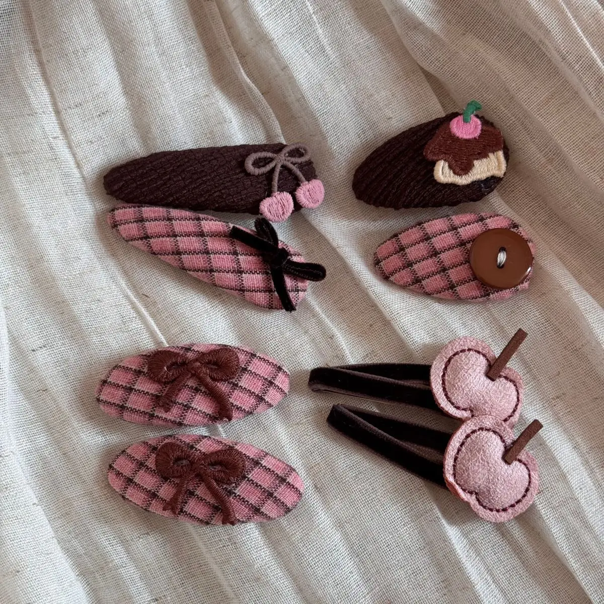 Pinzas de pelo para niña – Diseño adorable con flequillo - imagen 2