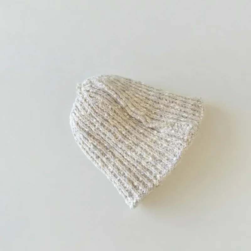 Gorro cálido y elegante para niños y niñas, gorro de punto Retro a la moda, bola peluda, gorro de ganchillo de felpa de lana cálido para otoño e invierno - imagen 4