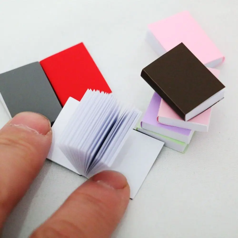 Accesorios en miniatura para casa de muñecas, libro de papel de bolsillo, adornos de simulación de Color, cuaderno, muebles, modelo de juguete, 1/12, 4 unidades por juego