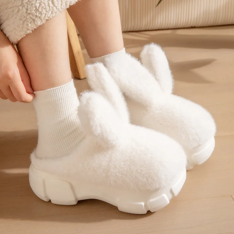 Zapatillas mullidas de interior para mujer, suela gruesa, zapatos de plataforma para casa de otoño e invierno, pantuflas de algodón antideslizantes de piel sintética cálidas para el hogar - imagen 3