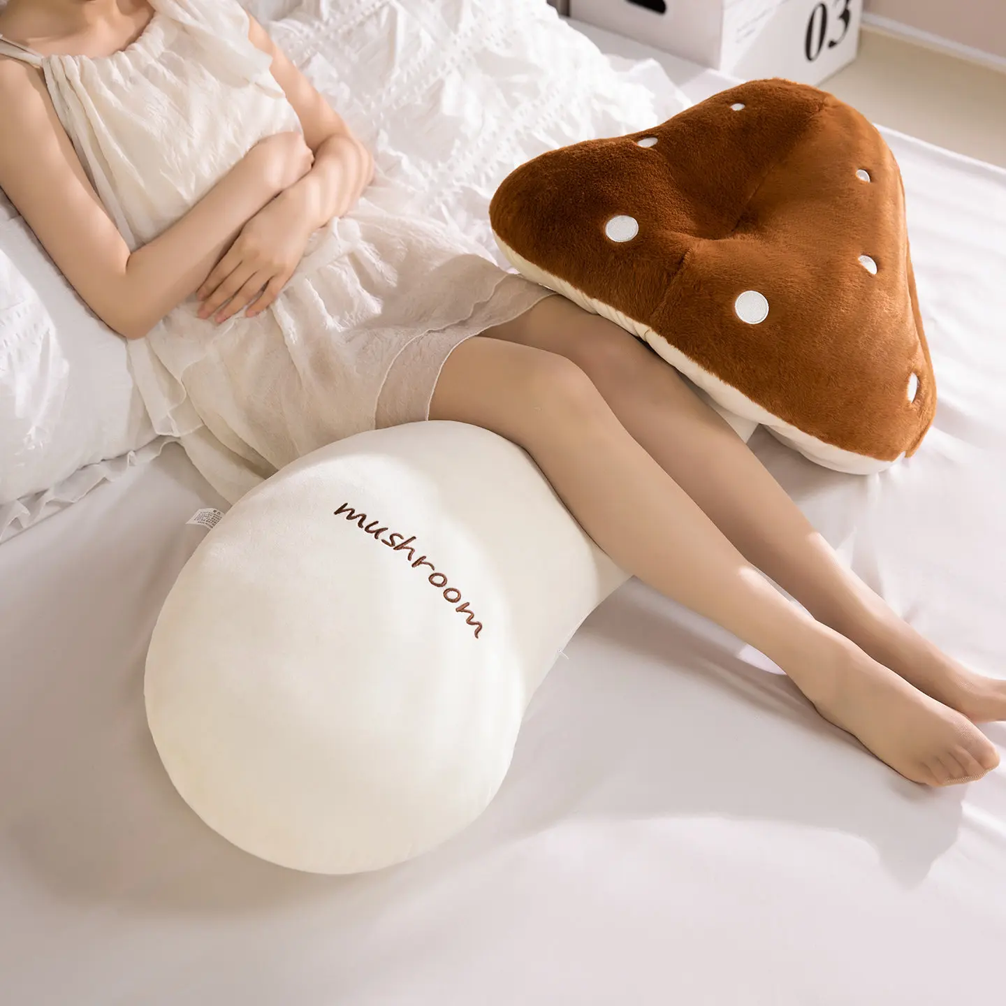 Almohada de peluche seta con dibujos animados para dormir