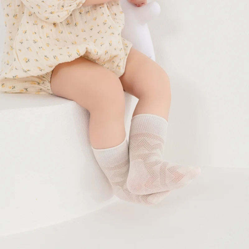 Calcetines de malla transpirable para bebé – Suaves y frescos - imagen 3