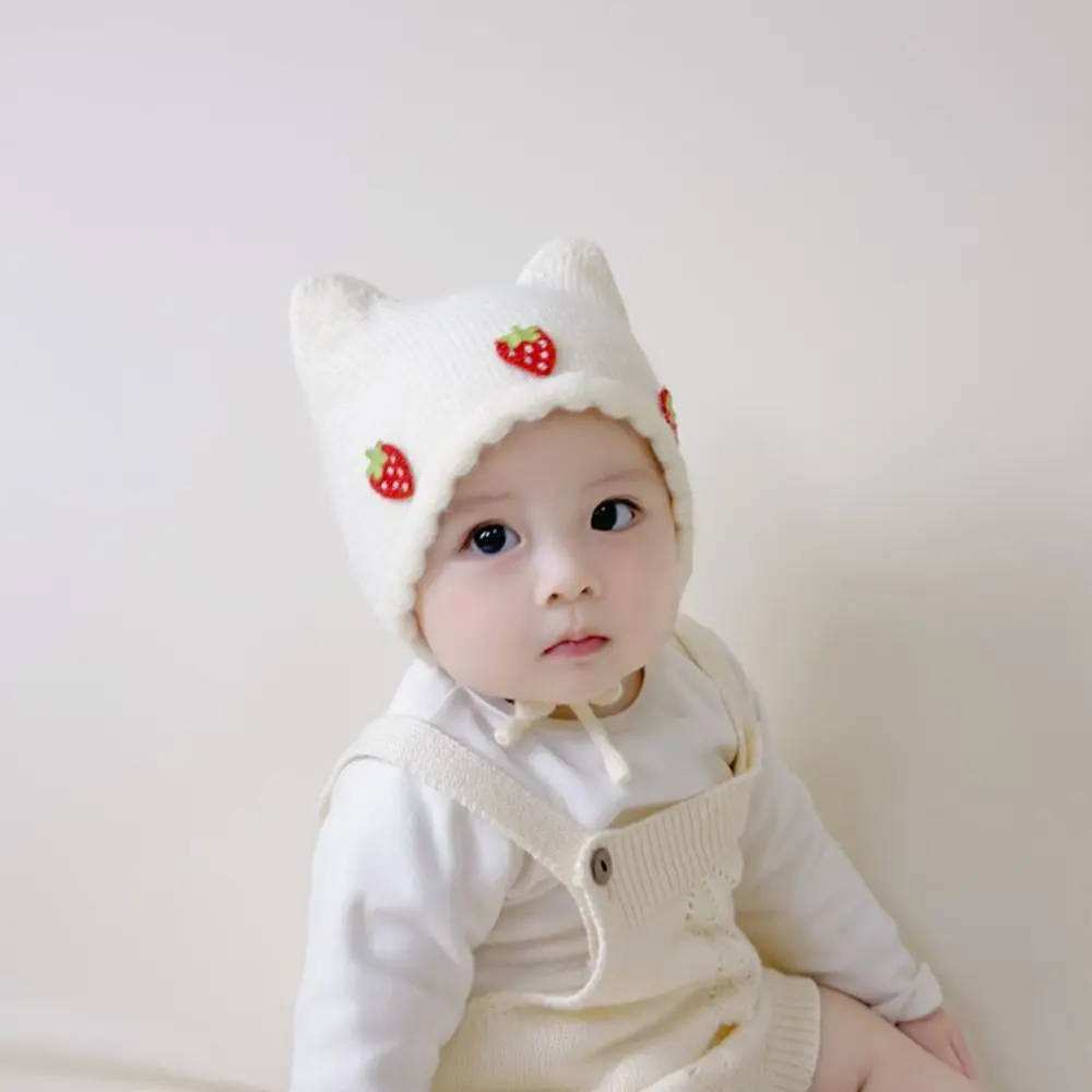 Gorro bonito de fresa para bebé, protección para los oídos, gorro de princesa transpirable, gorro a prueba de viento, gorro cálido para bebé, invierno - imagen 5