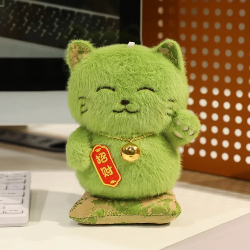 Gato de peluche navideño con collar de la suerte blando - imagen 4