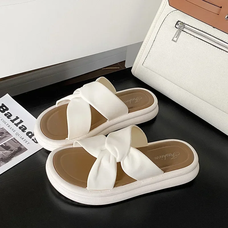 Sandalias de mujer con tiras cruzadas y suela gruesa para verano - imagen 4