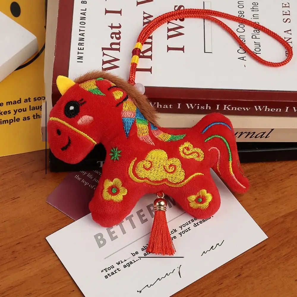 Caballo de peluche colgante para cuna – Decoración suave - imagen 4