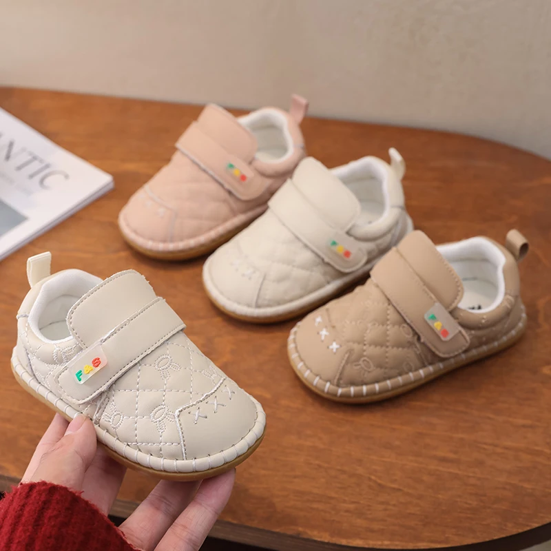 Zapatos para niños, zapatos informales para bebés y niños, zapatillas de deporte con dibujos de conejos para niños, zapatos antideslizantes de suela suave y cómodos para bebés de 0 a 3 años