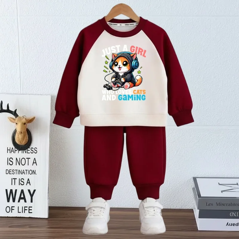 Chándal infantil de sudadera con capucha y pantalón largo estampado