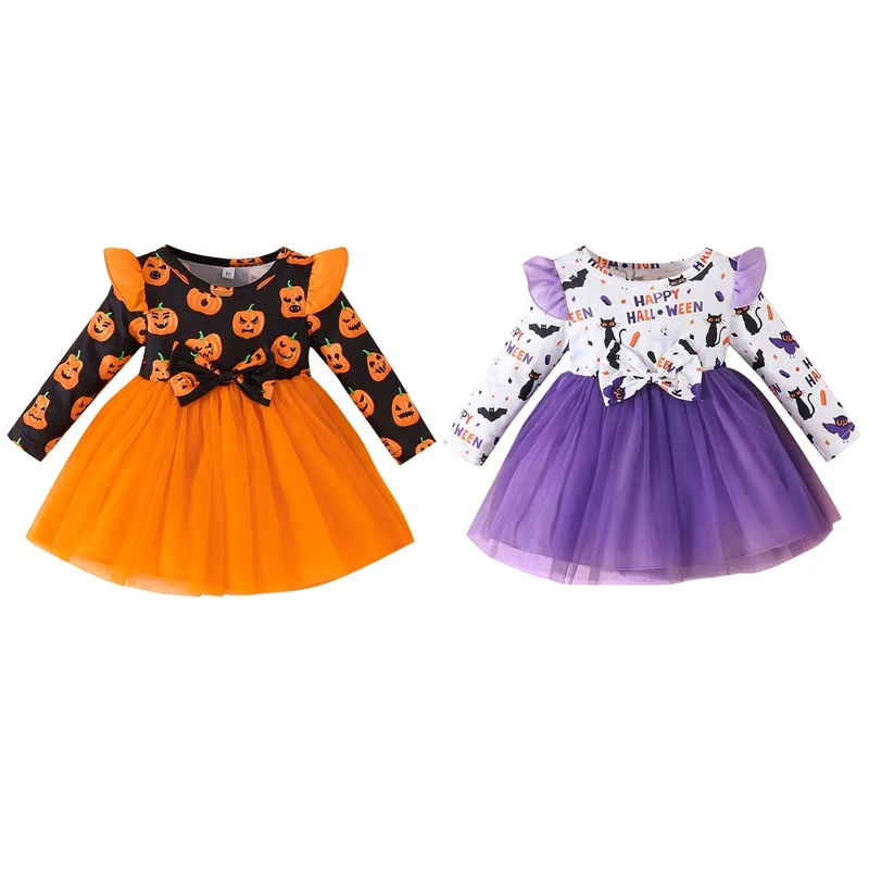 Dos vestidos de dos niñas una naranja y una púrpura, con calabazas y gatos sobre ellos