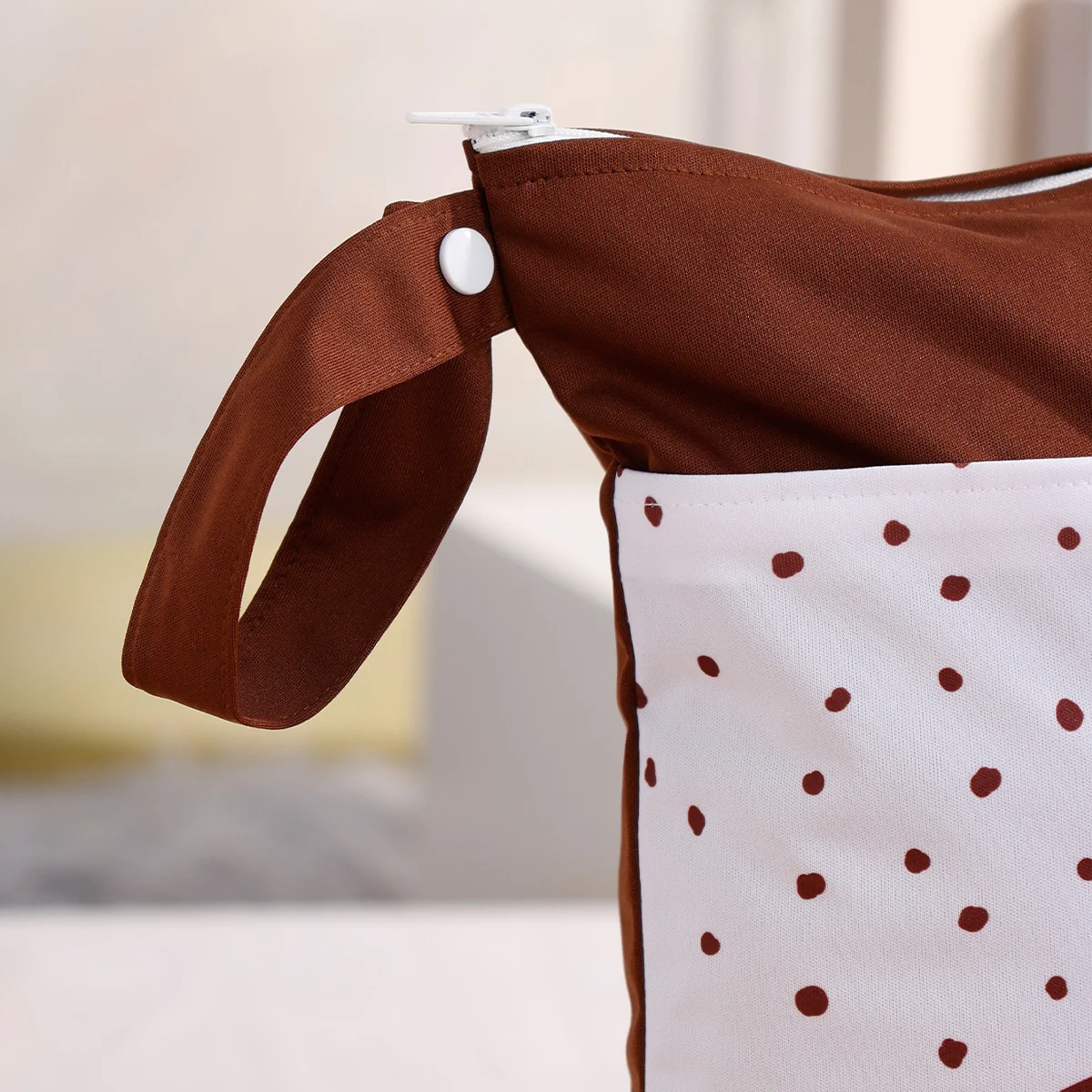 Bolsa de pañales portátil para bebé, bolso de pañales seco y húmedo impermeable impreso, paquete de transporte para cochecito, bolsa de viaje con bolsillos, 1 ud. - imagen 2