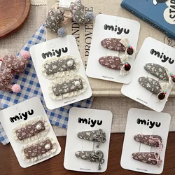 Pinzas de tela cottagecore con encaje floral para niña – Hechas a mano