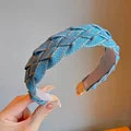 LightBlue Twist