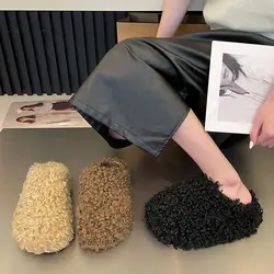 Pantuflas de piel sintética mullidas para mujer con plataforma