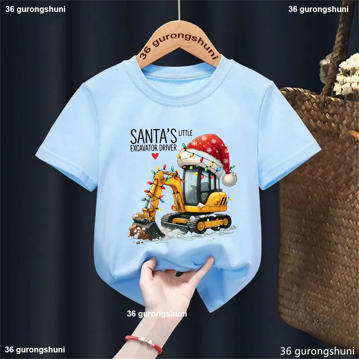 Camiseta con estampado gráfico de conductor de excavadora de Papá Noel para niñas/niños, regalo de Navidad genial, ropa para niños, camisetas sólidas divertidas - imagen 3