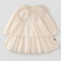 Vestido de bebé con encaje y solapa grande – Primavera y otoño