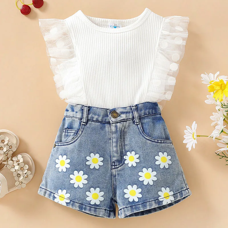 Conjunto de verano niña: camiseta sin mangas y pantalón corto vaquero - imagen 5