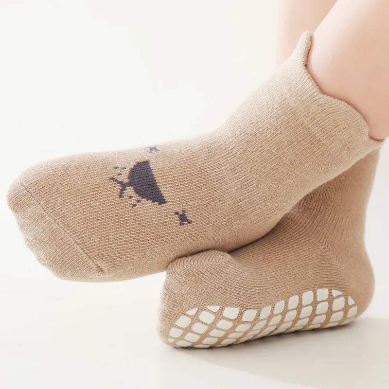 Calcetines de algodón con dibujos animados para bebé, medias antideslizantes para interiores, accesorios para niños de 1 a 5 años, primavera y otoño - imagen 3