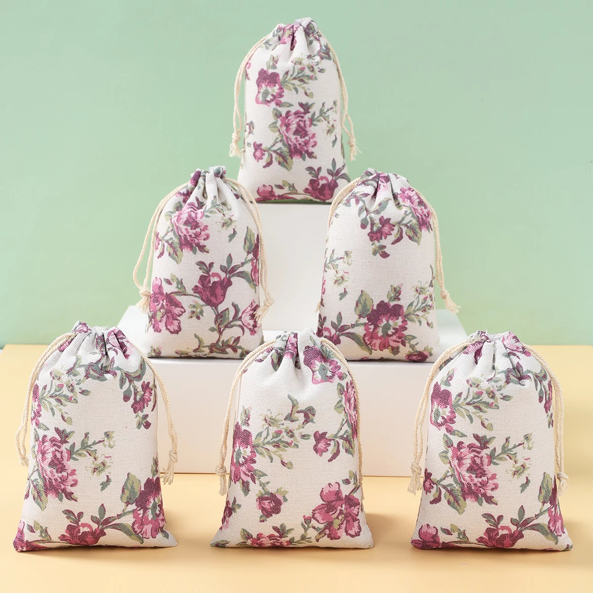 6 uds. Bolsas de regalo de yute de lino con flores moradas, bolsas con cordón, saco de algodón, bolsas de regalo para boda, fiesta de cumpleaños, regalos de navidad