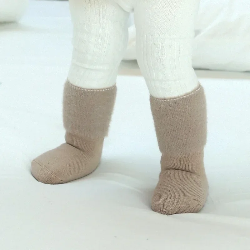 Calcetín cálido para recién nacido, calcetín de pantorrilla de Color sólido simple para niño pequeño, niño y niña, lindo, de lana, de algodón grueso, 1 par, Otoño e Invierno - imagen 4