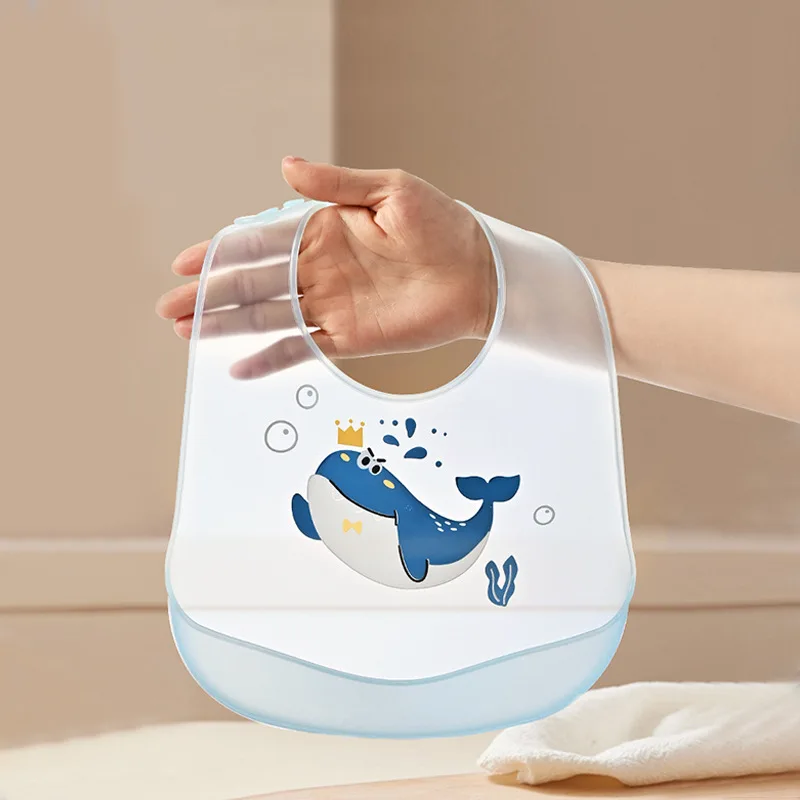 Nuevo babero impermeable de silicona para alimentación de bebé, babero bonito de dibujos animados para bebés, toalla suave para Saliva, paño para eructar para recién nacidos, Baberos para niños pequeños