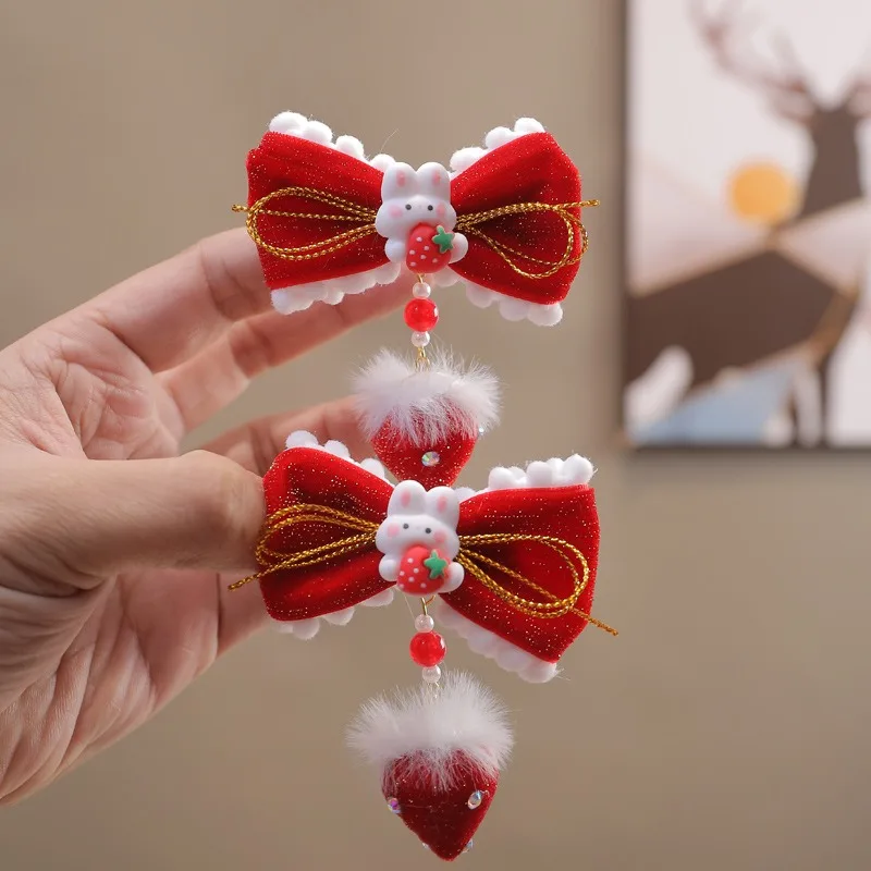 Pinzas para el cabello de Año Nuevo de estilo chino para niños: diseño de conejo de fresa roja, lindo festivo, perfecto para trajes Hanfu. - imagen 3