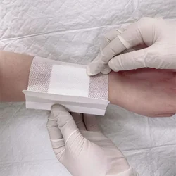 Vendajes: apósitos infantiles transpirables para heridas leves