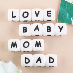 Cuentas de silicona con letras para pulsera infantil