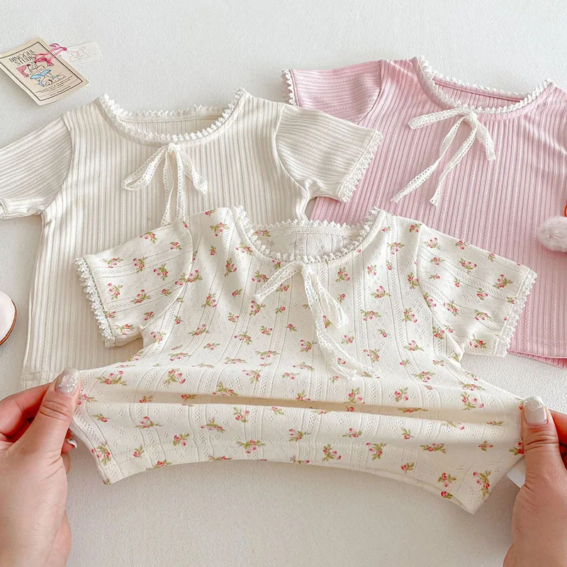 Camiseta floral con encaje para niña – Ideal para verano - imagen 4