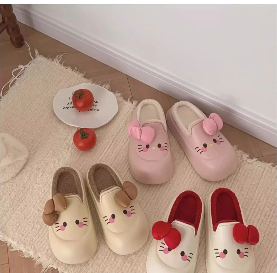 Pantuflas con estampado de dibujos animados