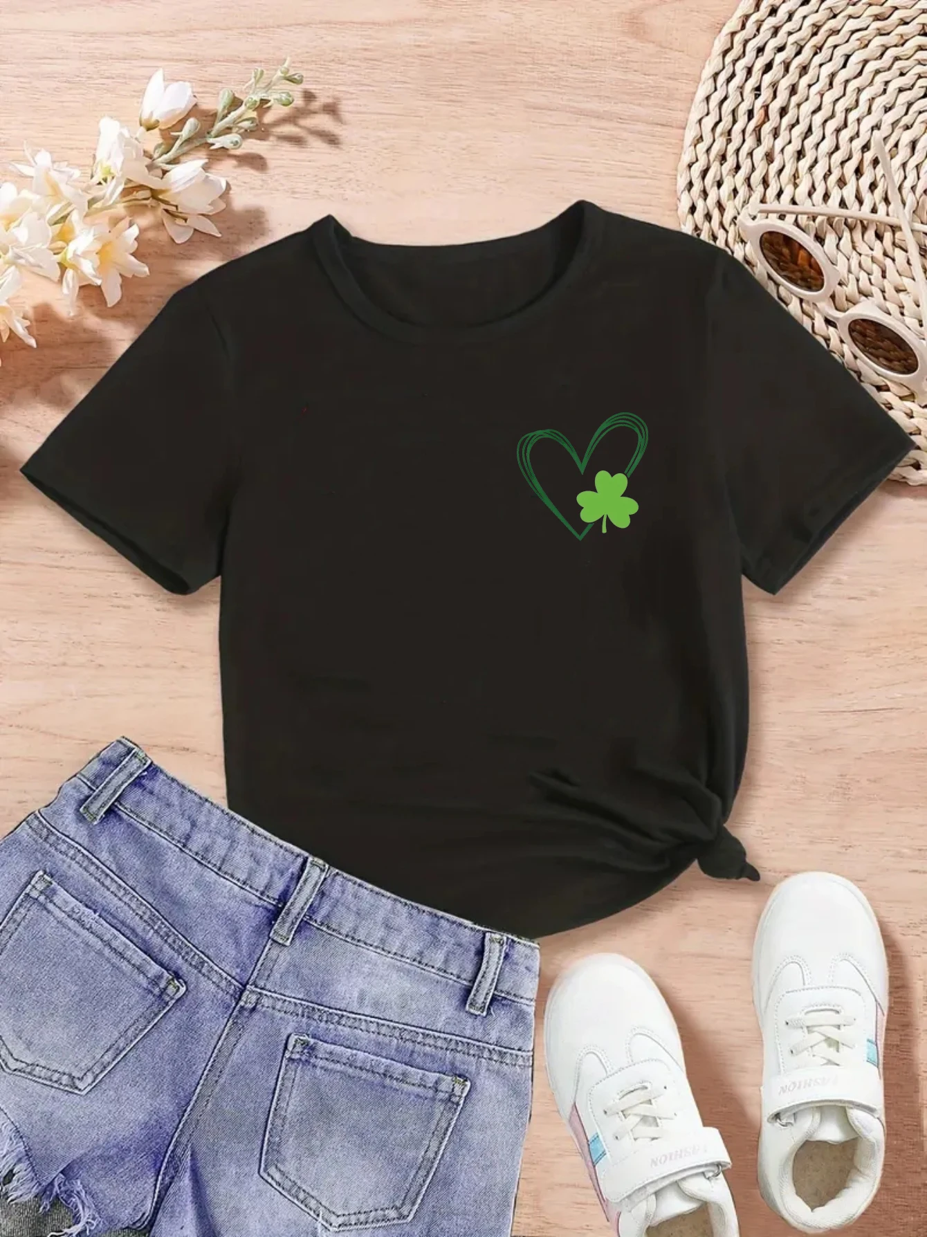 Camiseta con estampado de trébol de la suerte del Día de San Patricio de arcoíris, camiseta de moda de verano para niñas, ropa para niños, camiseta de regalo para Festival - imagen 4