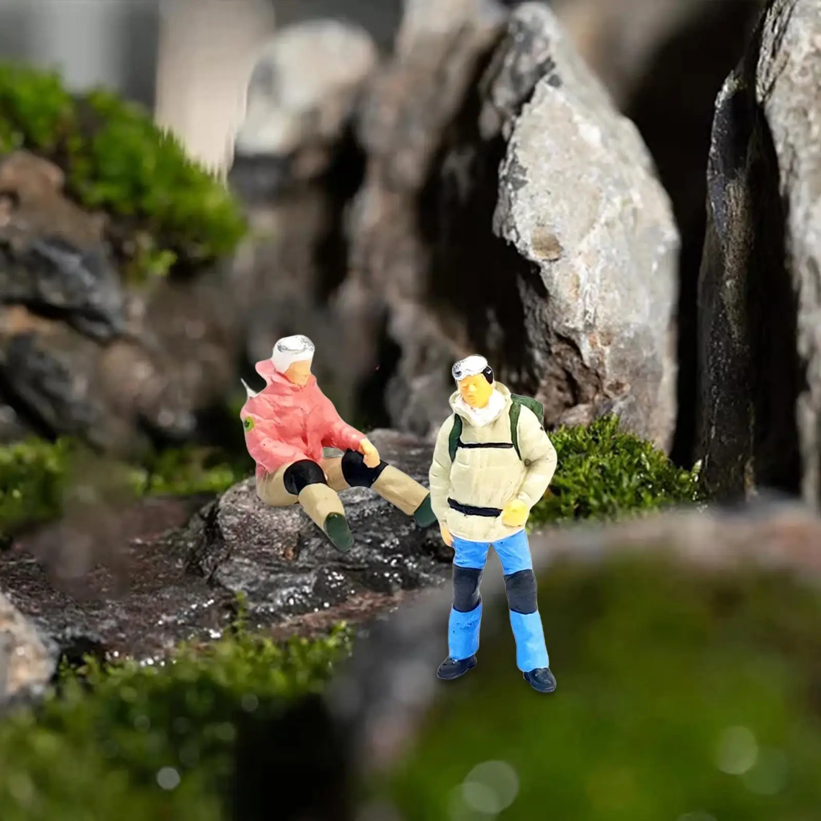 Detalle de figura trepadora para escena DIY
