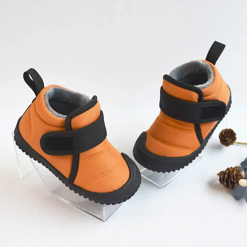 Botas de nieve infantiles con forro térmico y suela flexible - imagen 4