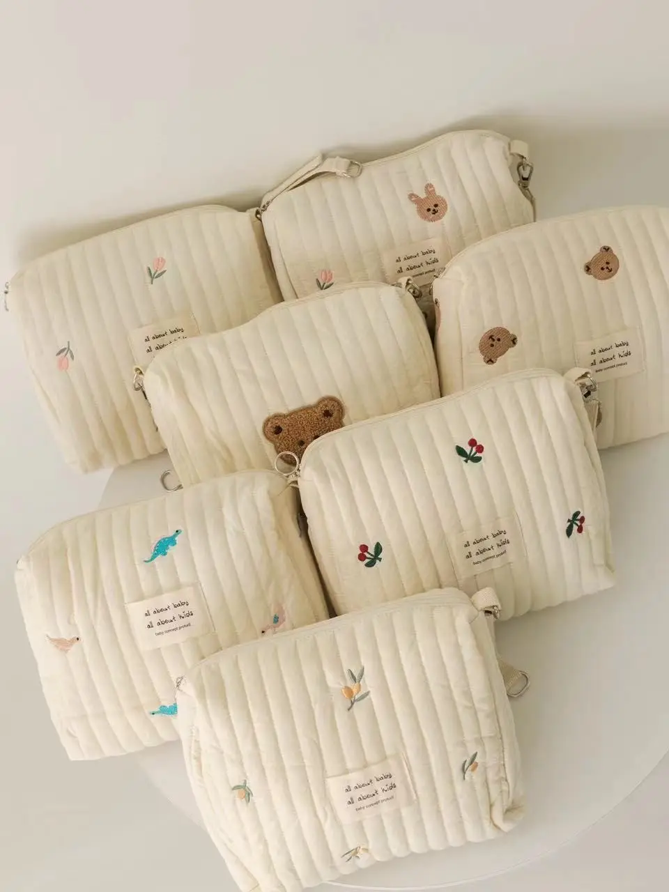 Bolsa de pañales acolchada para cochecito – Diseño bordado para bebé