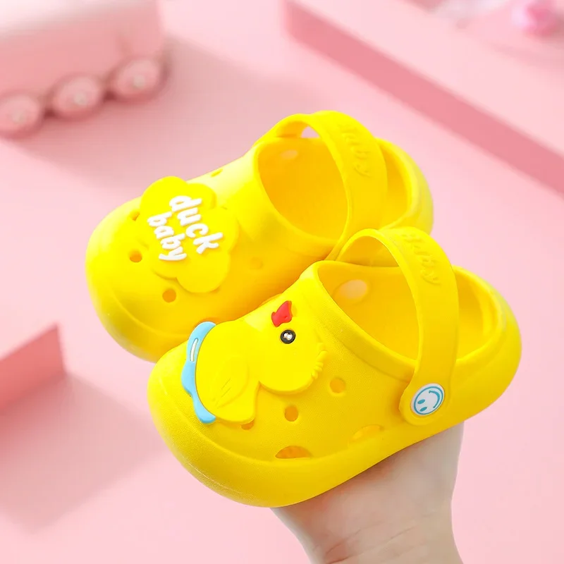 Sandalias de verano para bebé, zapatillas de dibujos animados para mujer, fondo suave para bebé, zapatos de playa para niños pequeños, zapatos de bebé con agujero de cueva - imagen 4