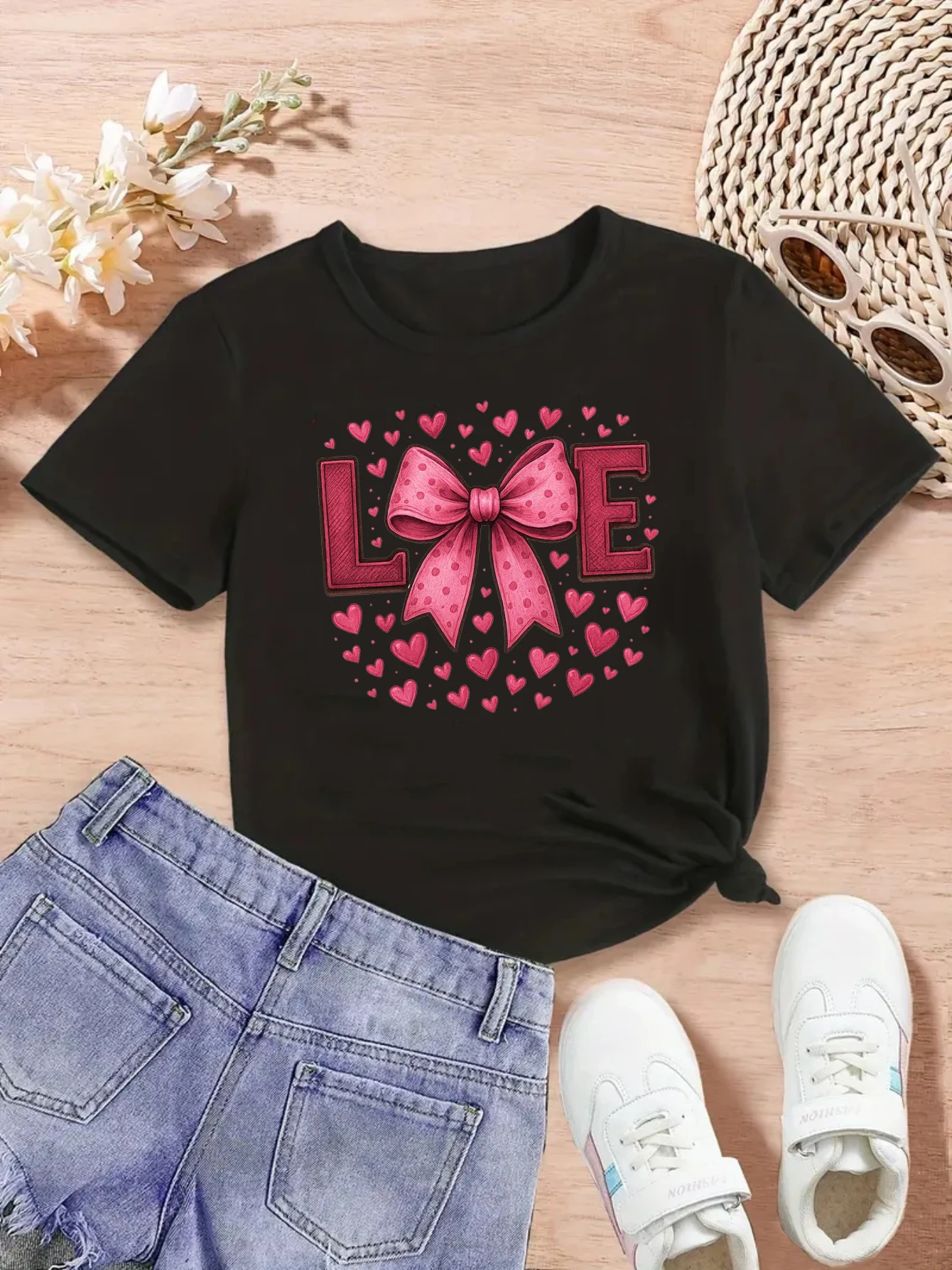 Camiseta con estampado de lazo rosa de corazones de amor, camiseta de regalo del Día de San Valentín para niñas, ropa Kawaii para niños, divertida camisa de manga corta de verano
