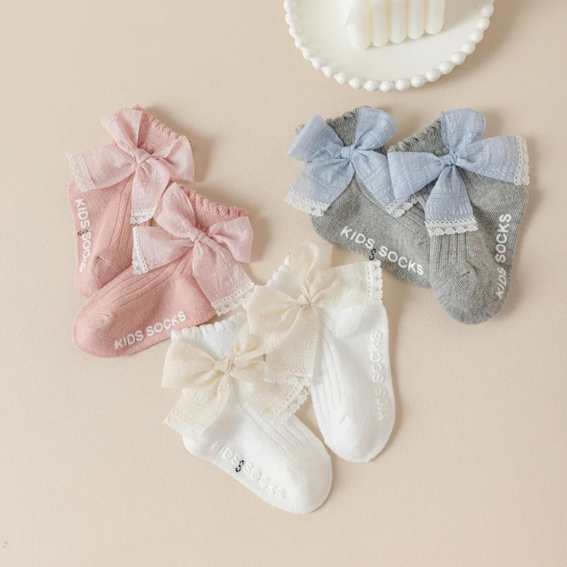 Calcetines antideslizantes con lazo para niño – Suave y cómodo - imagen 2