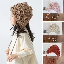 Gorro infantil de punto artesanal con flecos – Transpirable y suave