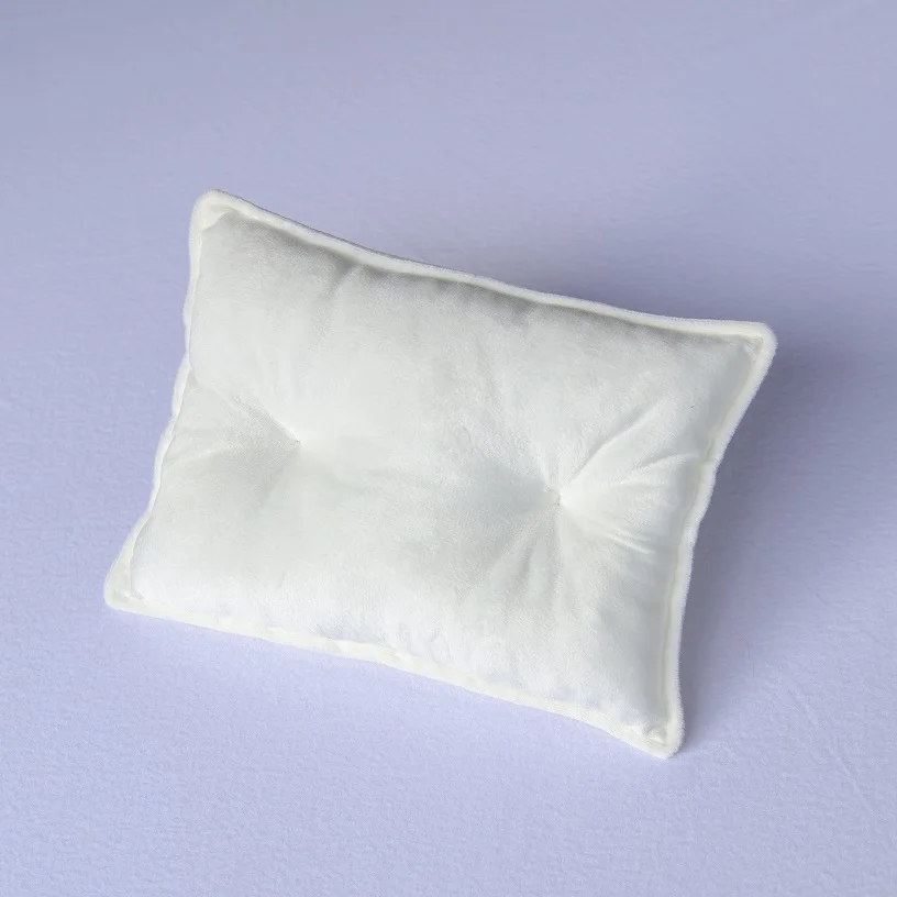 1 pillow