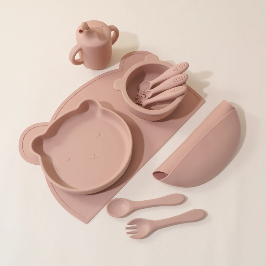 Juego de cena de silicona para bebé, Mini utensilios de babero ajustables, plato de ventosa, cuchara suave, tenedor, taza Sippy, Mantel Individual de cobertura, 10 piezas - imagen 4