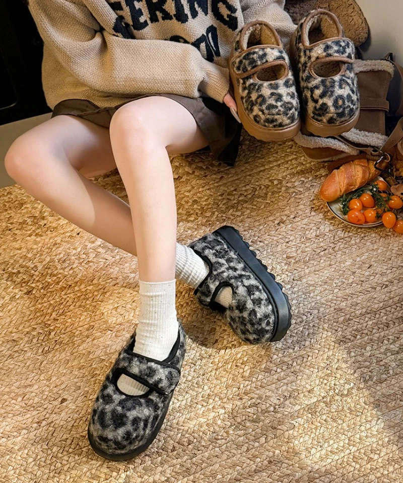 2023 neue Vintage Leopard Flauschigen Hausschuhe Für Frauen Winter Warme Schuhe Dicke Sohle Weiche Plüsch Mädchen Indoor Straße Baumwolle Schuh - imagen 4