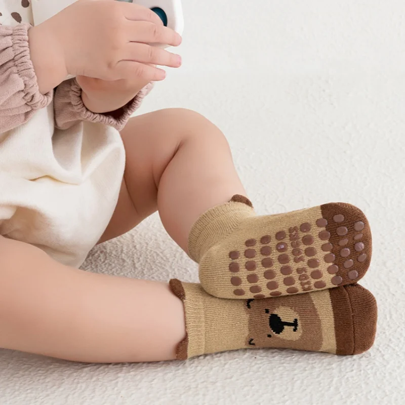3/6 pares de calcetines para niños y niñas, calcetines antideslizantes de algodón con estampado informal de primavera para niños y niñas, calcetines antideslizantes para el suelo del bebé - imagen 4
