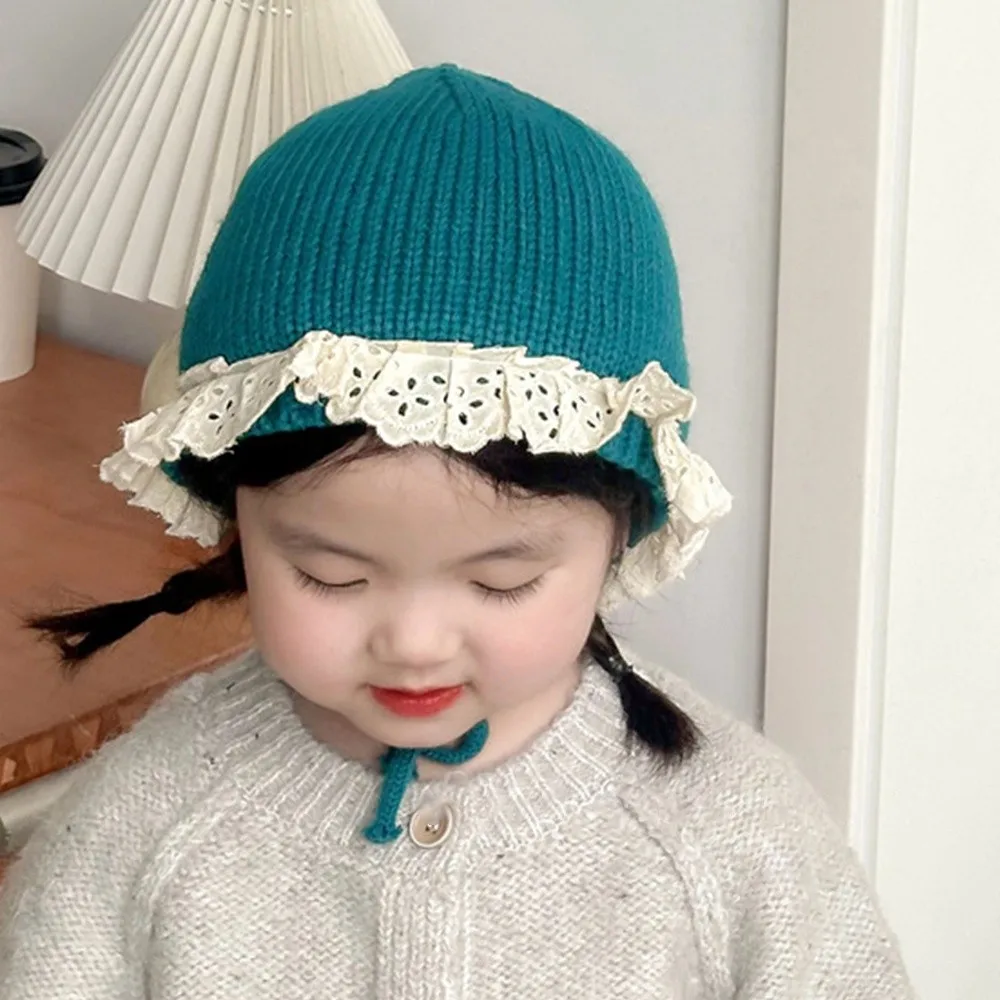 Gorro de invierno de encaje con volantes de estilo coreano para bebé, gorro suave y cálido para niños, gorro de lana tejido estilo princesa para niños y niñas - imagen 4