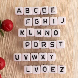 Cuentas acrílicas cuadradas A-Z 10x10 mm - para joyería casera