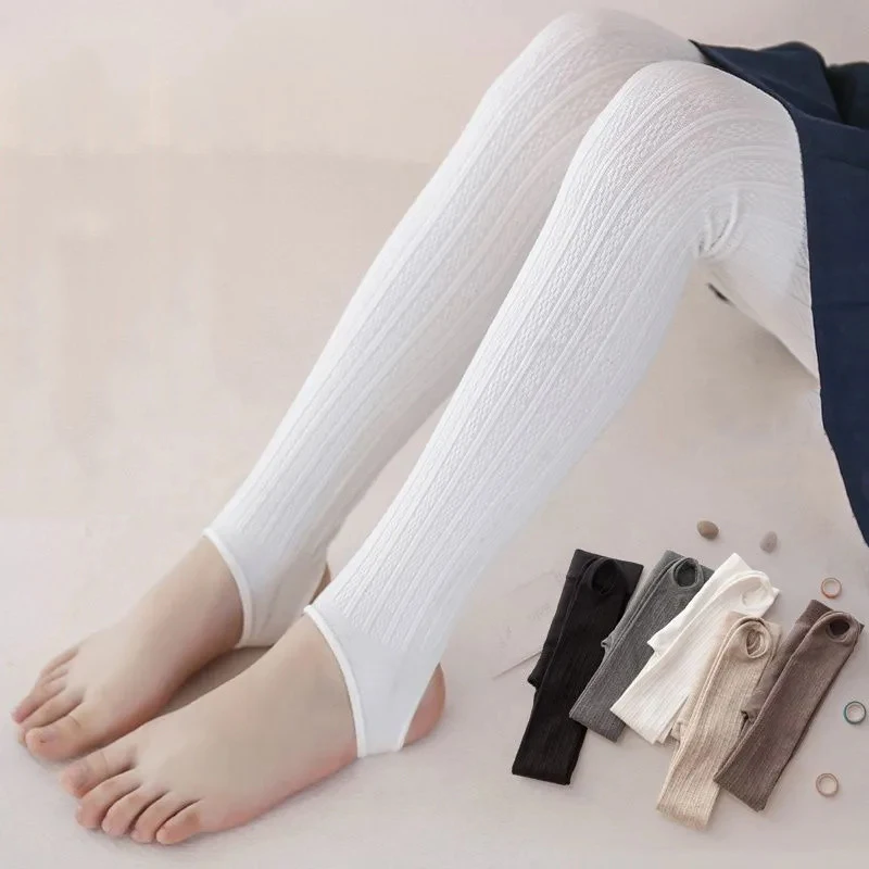 Pantimedias de cintura elástica para bebé, medias de Color sólido para bebé, pantimedias finas de terciopelo para otoño e invierno, mallas para niños de dos estilos - imagen 5