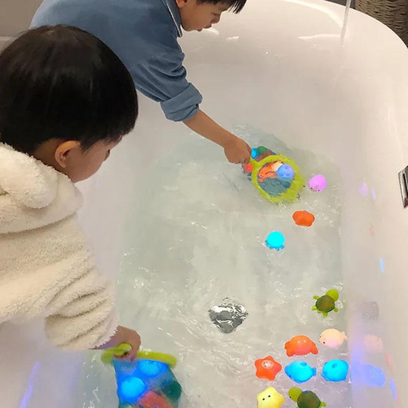 Juguetes de baño para bebé, bañera, juguetes con luz LED, luces subacuáticas impermeables que cambian de colores, juguetes de baño para niños y niñas, regalo de cumpleaños - imagen 5