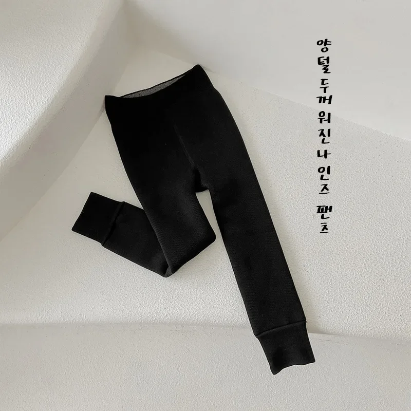 Black 02