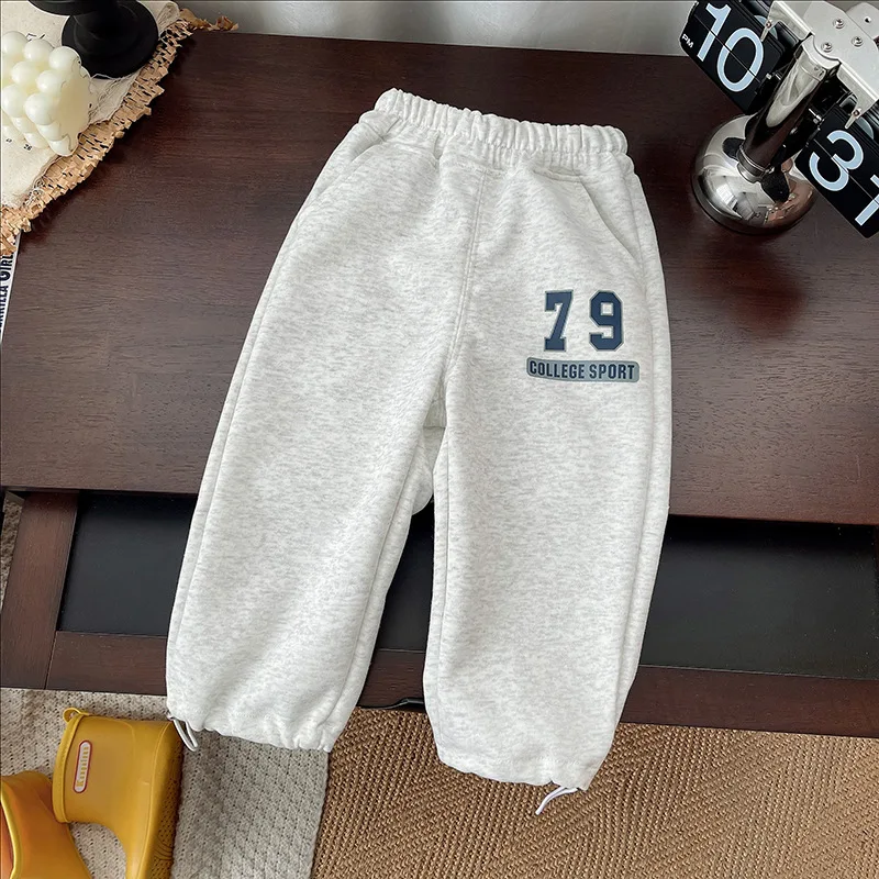Conjunto otoño para bebé con jersey manga larga y media cremallera - imagen 3