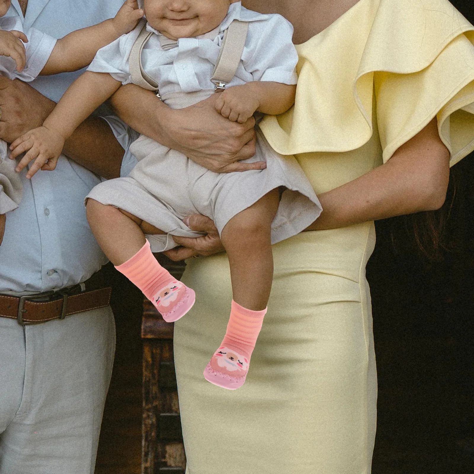 1 par de calcetines antideslizantes para caminar para bebés, zapatos de entrenamiento infantil de suela suave de malla, calcetines antideslizantes para suelo interior para niños pequeños y niñas