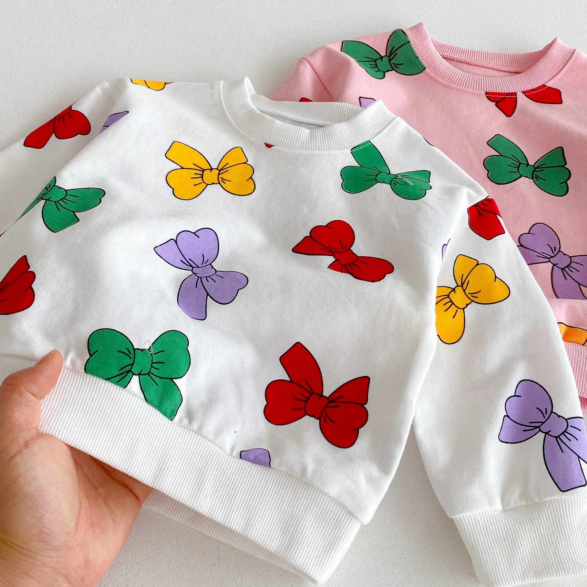 MILANCEL-Conjunto de ropa para niños de 1 a 6 años, sudadera con capucha con estampado de lazo colorido, conjunto de ropa para niñas, sudadera con capucha con cuello redondo y pantalones, conjunto de 2 uds. - imagen 4